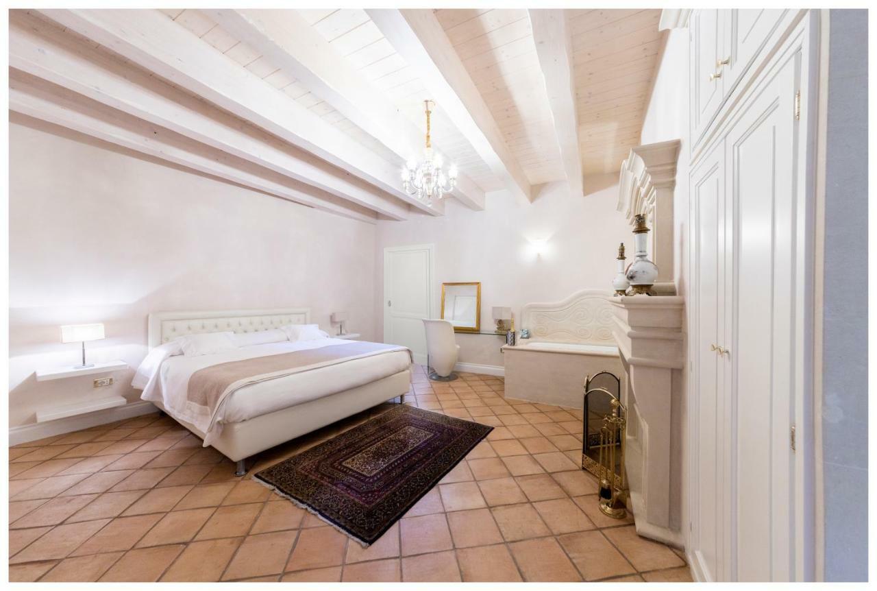 Boutique - Lodge & Suites Crotone Eksteriør bilde